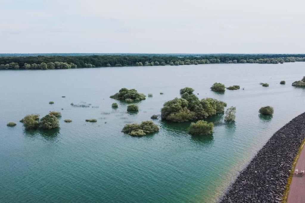 Coin De Nature En Centre-Ville ทรัวส์ ภายนอก รูปภาพ